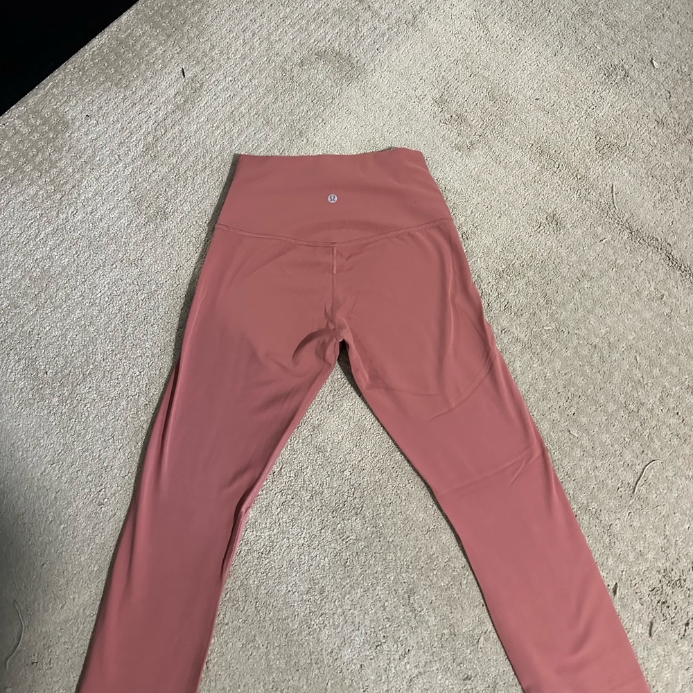PINK LULULEMON ALIGN LEGGINGS